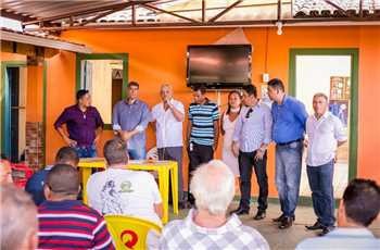 Prefeito de Cabrália Assina ordens de serviço para novas obras no município
